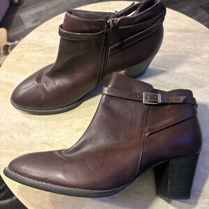 Elegant Brown Ankle Boots